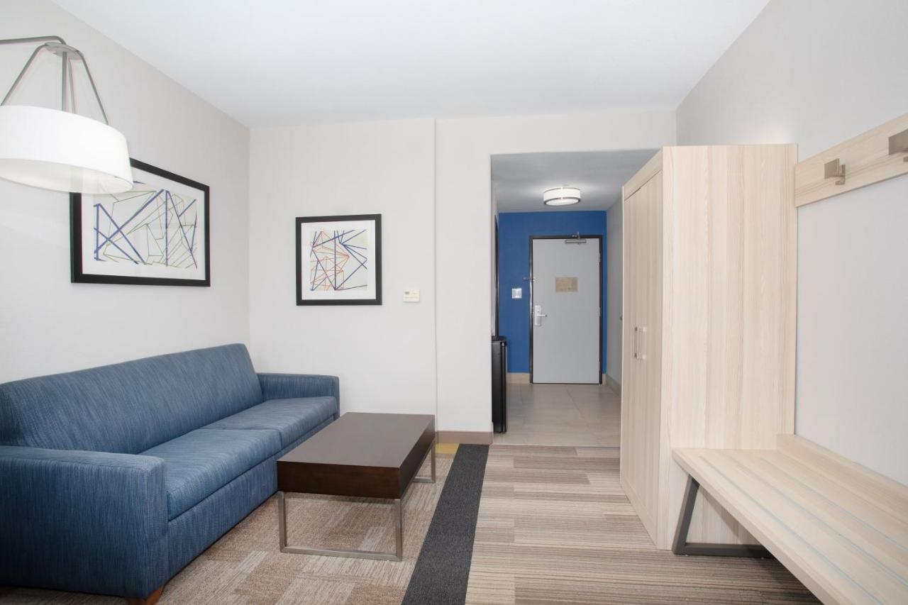 Holiday Inn Express & Suites Phoenix Glendale Dist By Ihg Oda fotoğraf