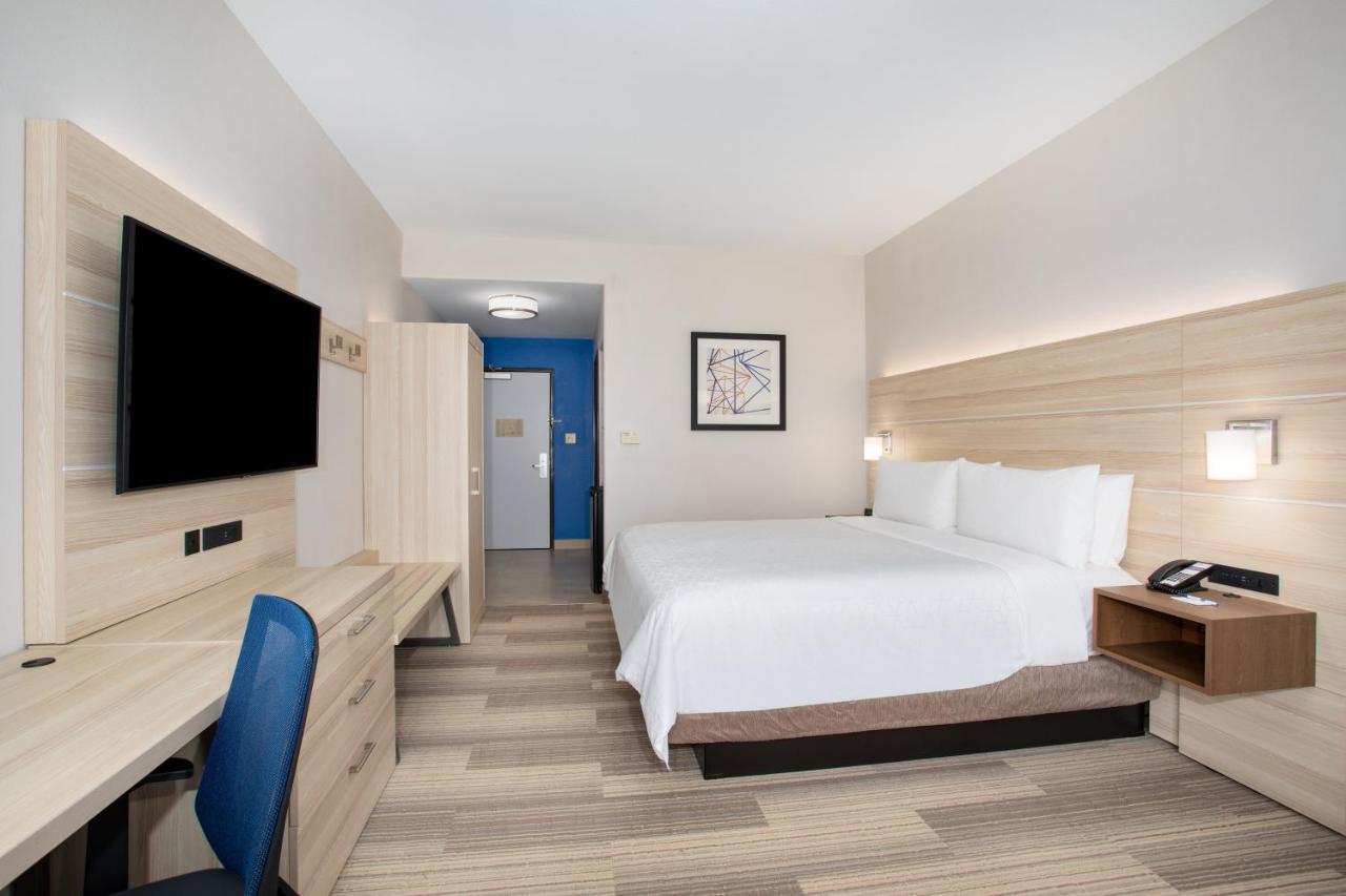 Holiday Inn Express & Suites Phoenix Glendale Dist By Ihg Dış mekan fotoğraf