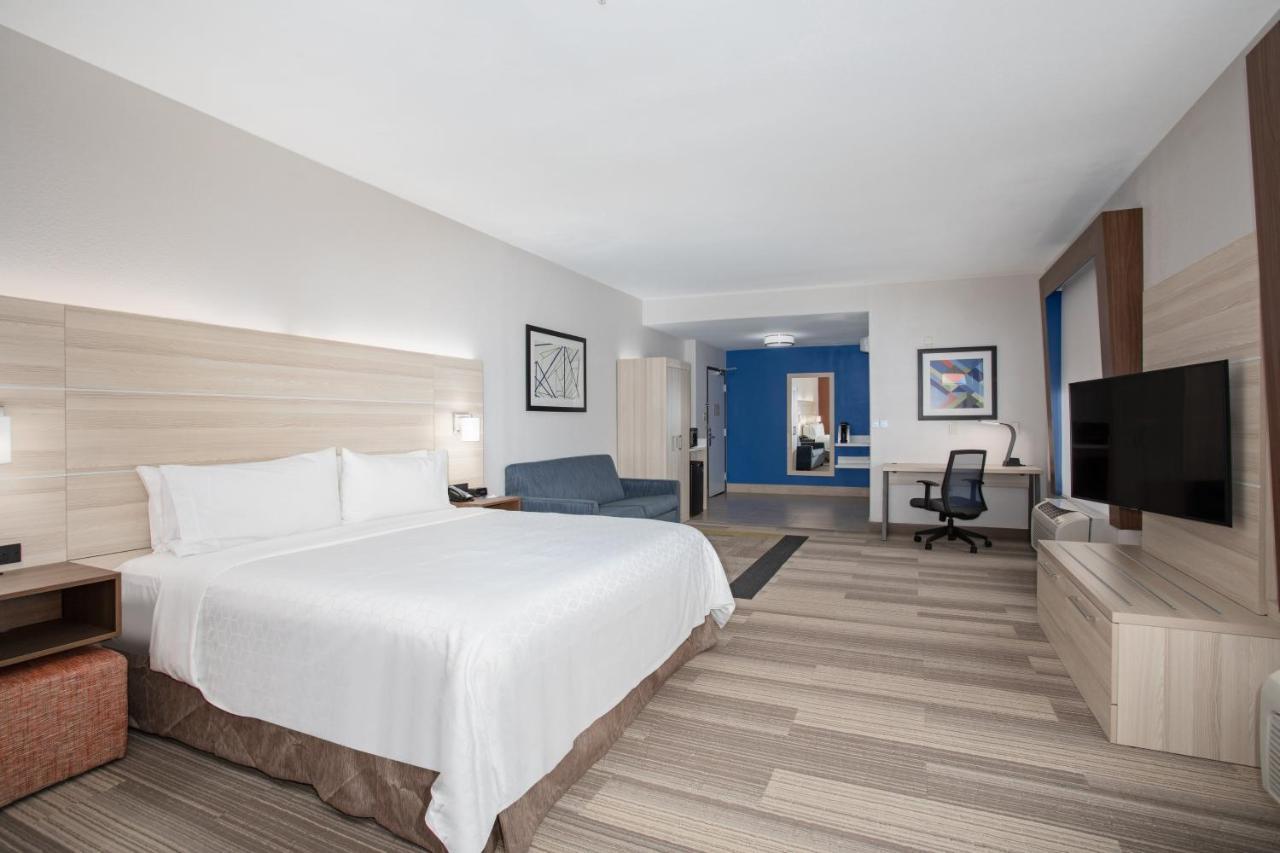 Holiday Inn Express & Suites Phoenix Glendale Dist By Ihg Oda fotoğraf