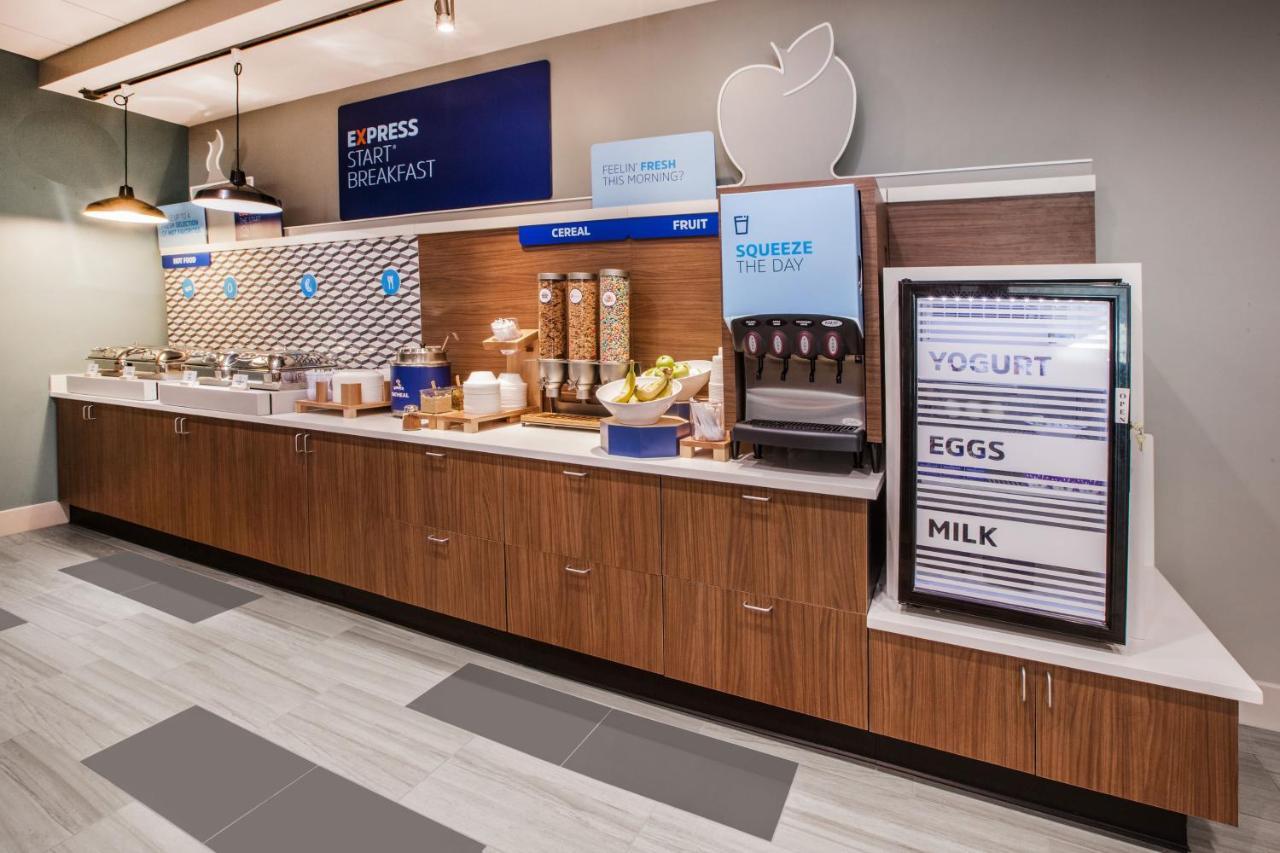 Holiday Inn Express & Suites Phoenix Glendale Dist By Ihg Dış mekan fotoğraf
