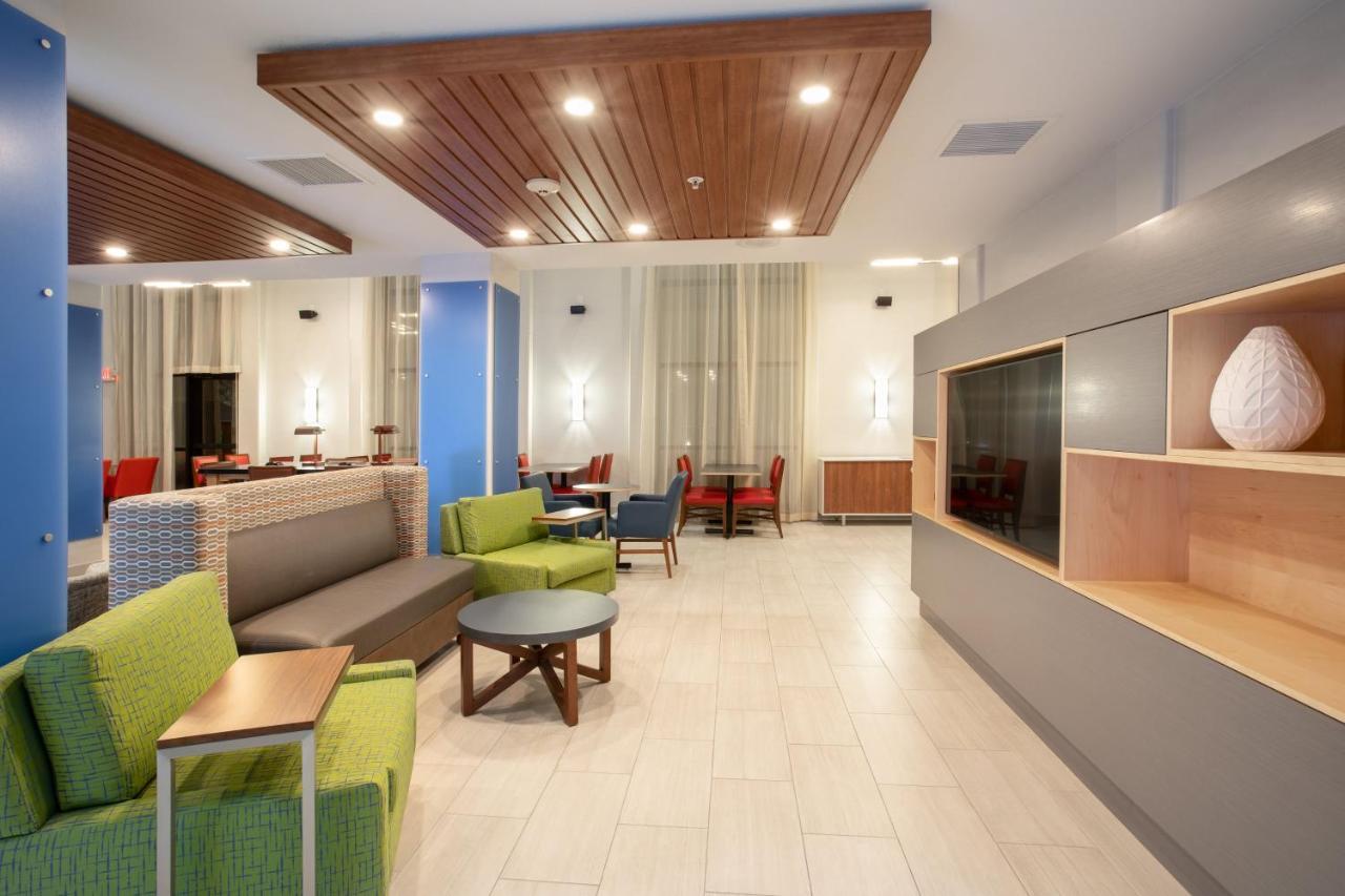 Holiday Inn Express & Suites Phoenix Glendale Dist By Ihg Dış mekan fotoğraf