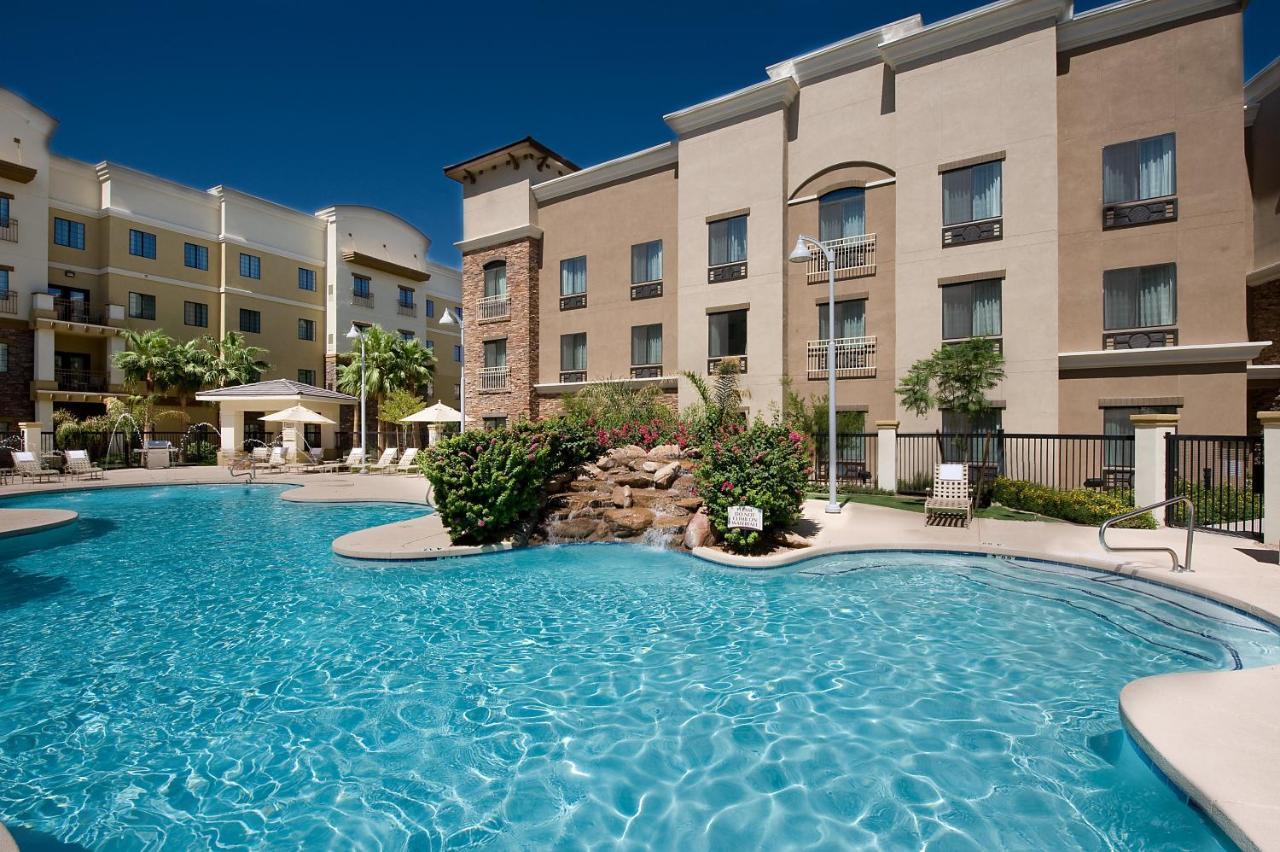 Holiday Inn Express & Suites Phoenix Glendale Dist By Ihg Dış mekan fotoğraf