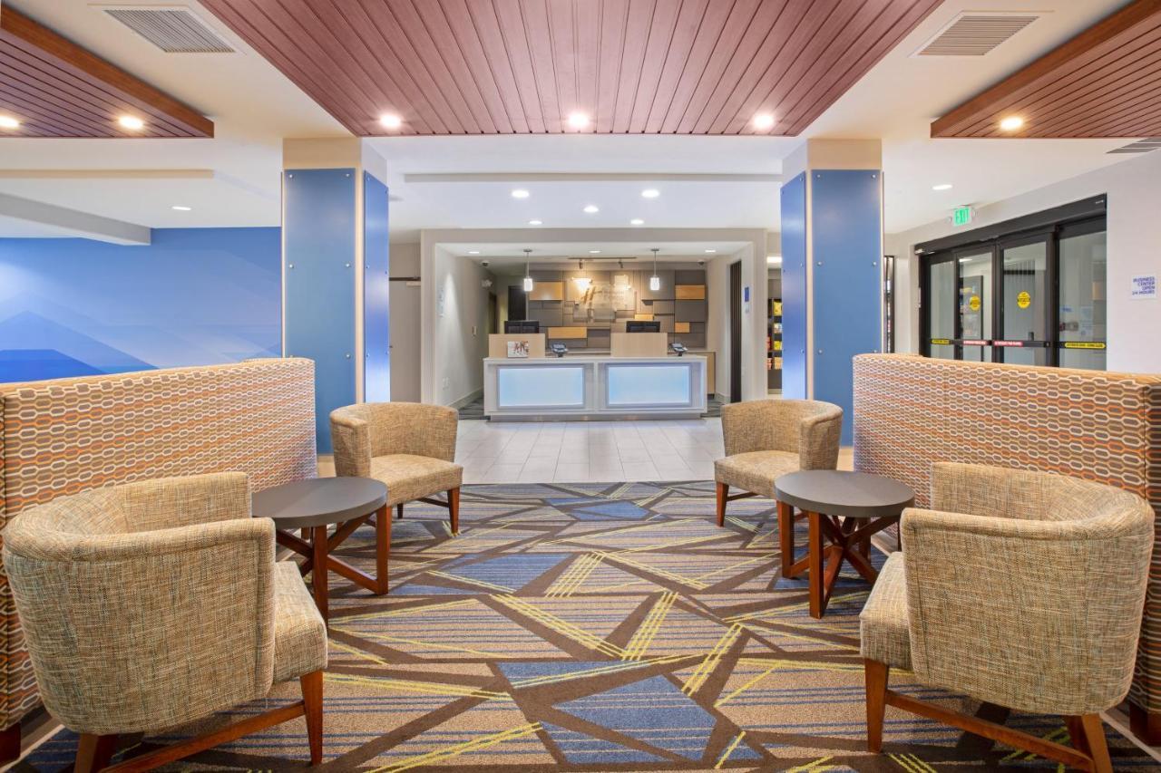 Holiday Inn Express & Suites Phoenix Glendale Dist By Ihg Dış mekan fotoğraf