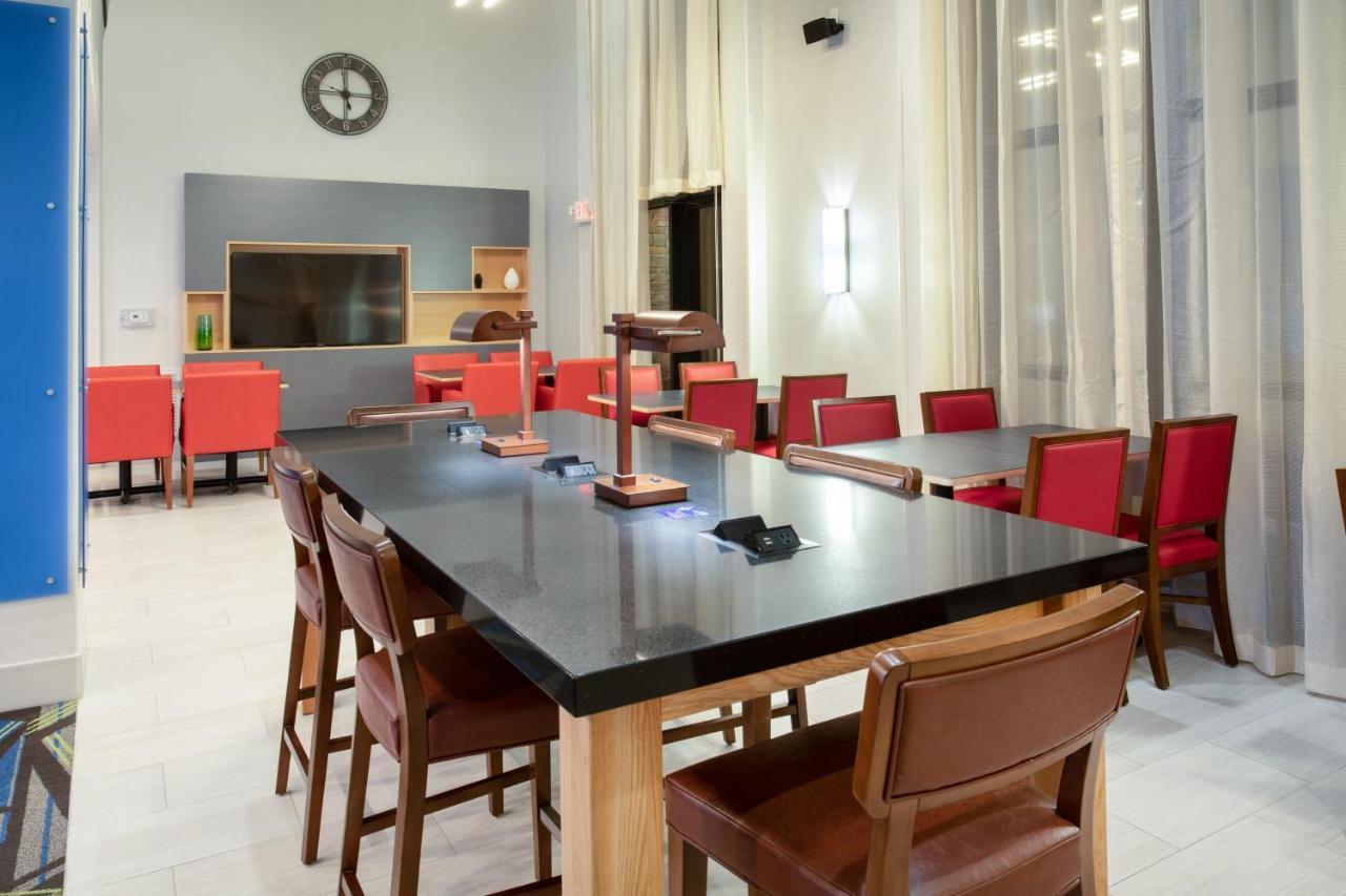 Holiday Inn Express & Suites Phoenix Glendale Dist By Ihg Dış mekan fotoğraf